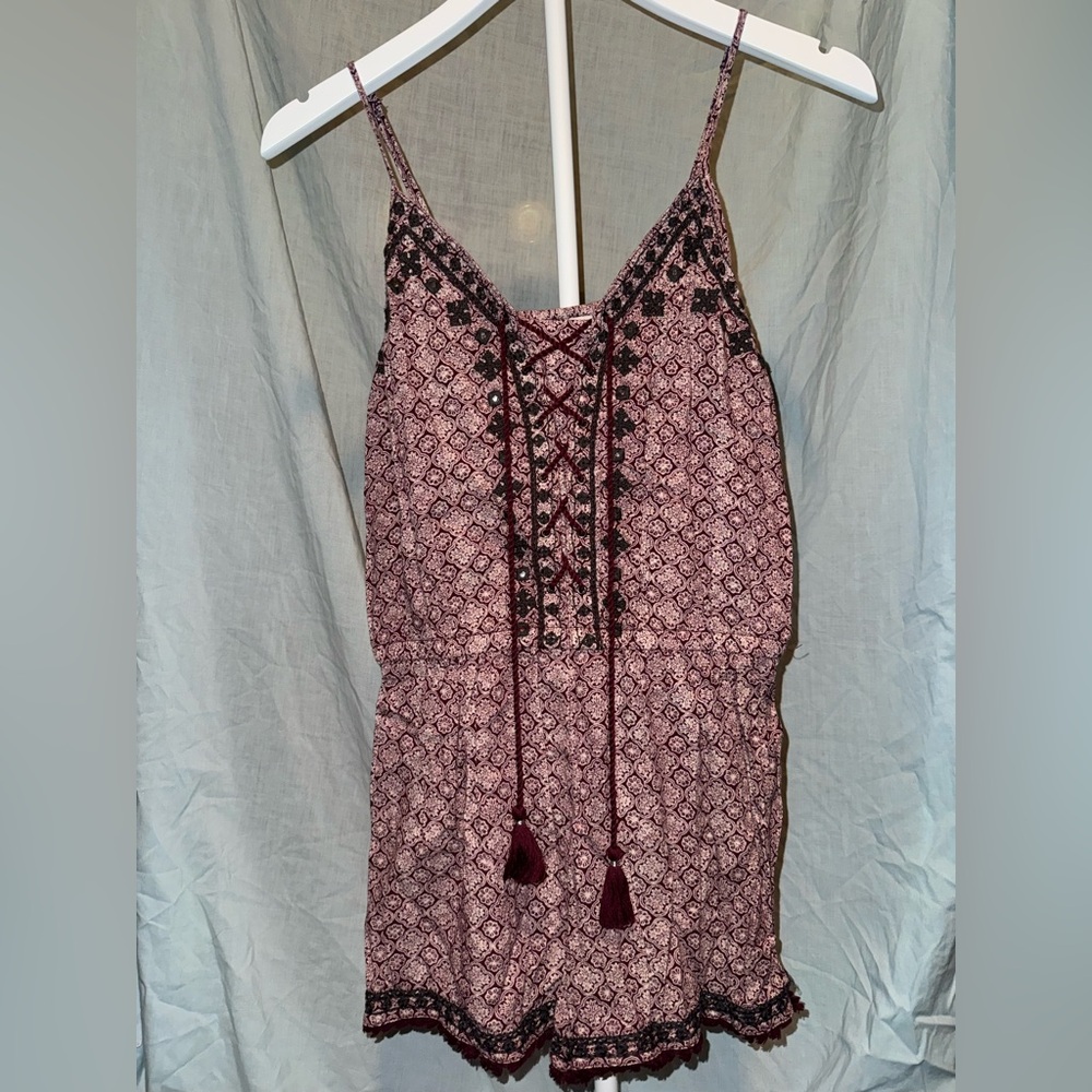 Lace-Up Patterned Romper in Burgundy